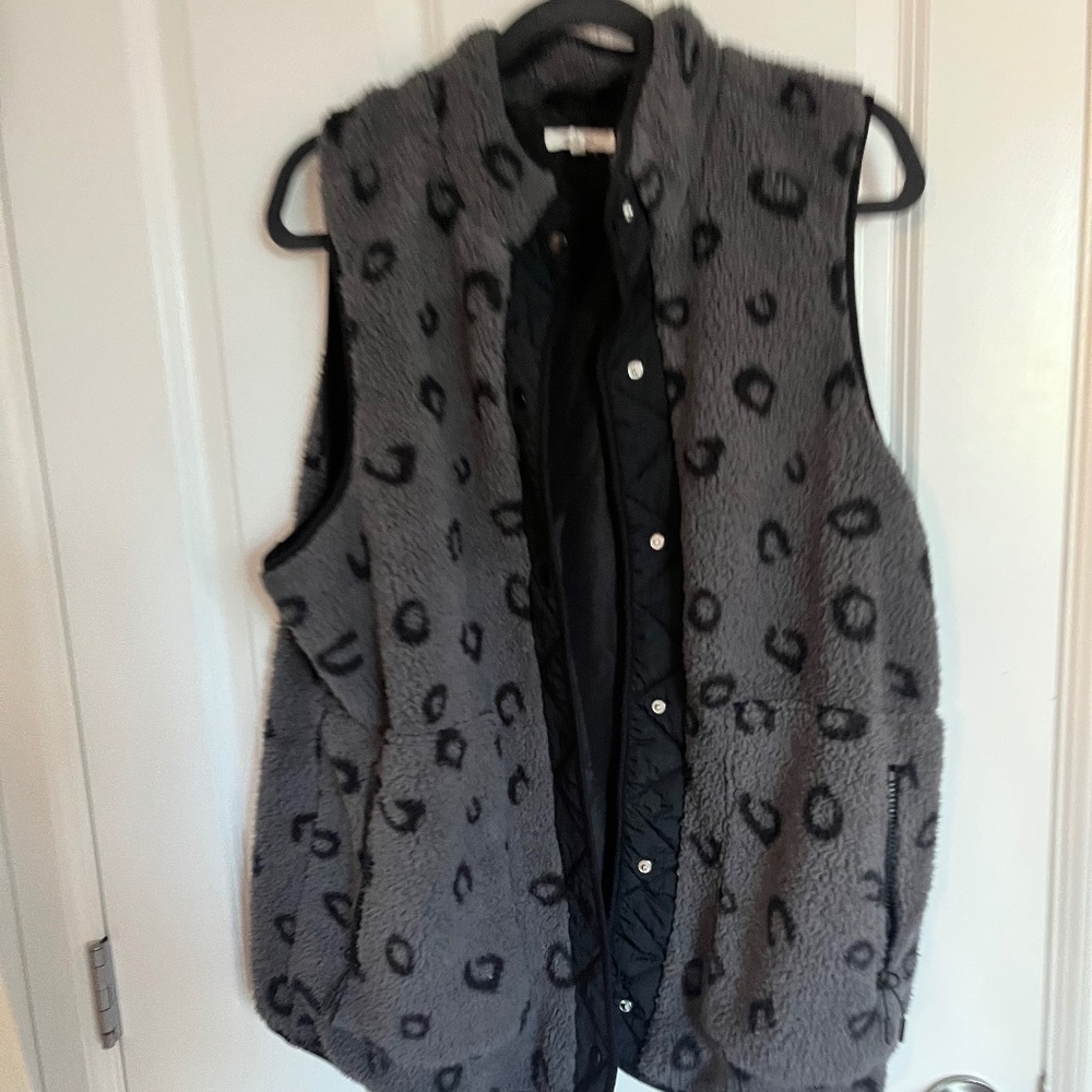 Maurices cheetah print fleece vest